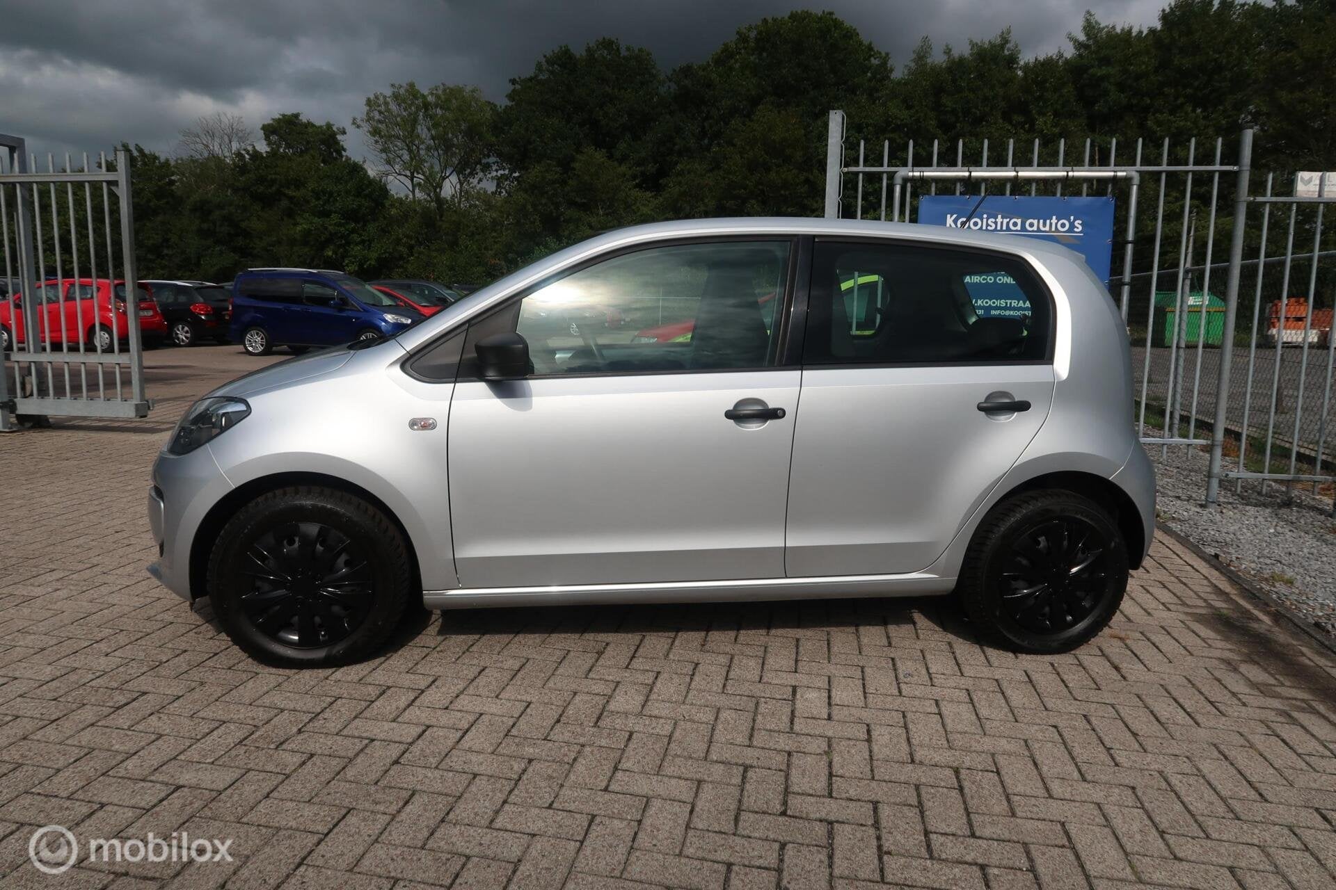 Volkswagen Up! 1.0 take up! 100362km, Auto's, Volkswagen, Voorwielaandrijving, Stof, Gebruikt, Handgeschakeld
