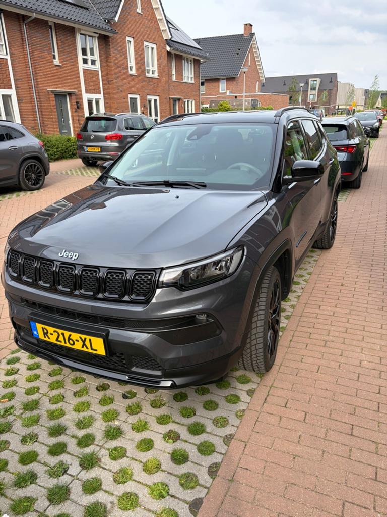 Jeep Compass 4XE 190pk Night Eagle (NL auto), Auto's, Jeep, Automaat, 1250 kg, Zwart, 4 cilinders