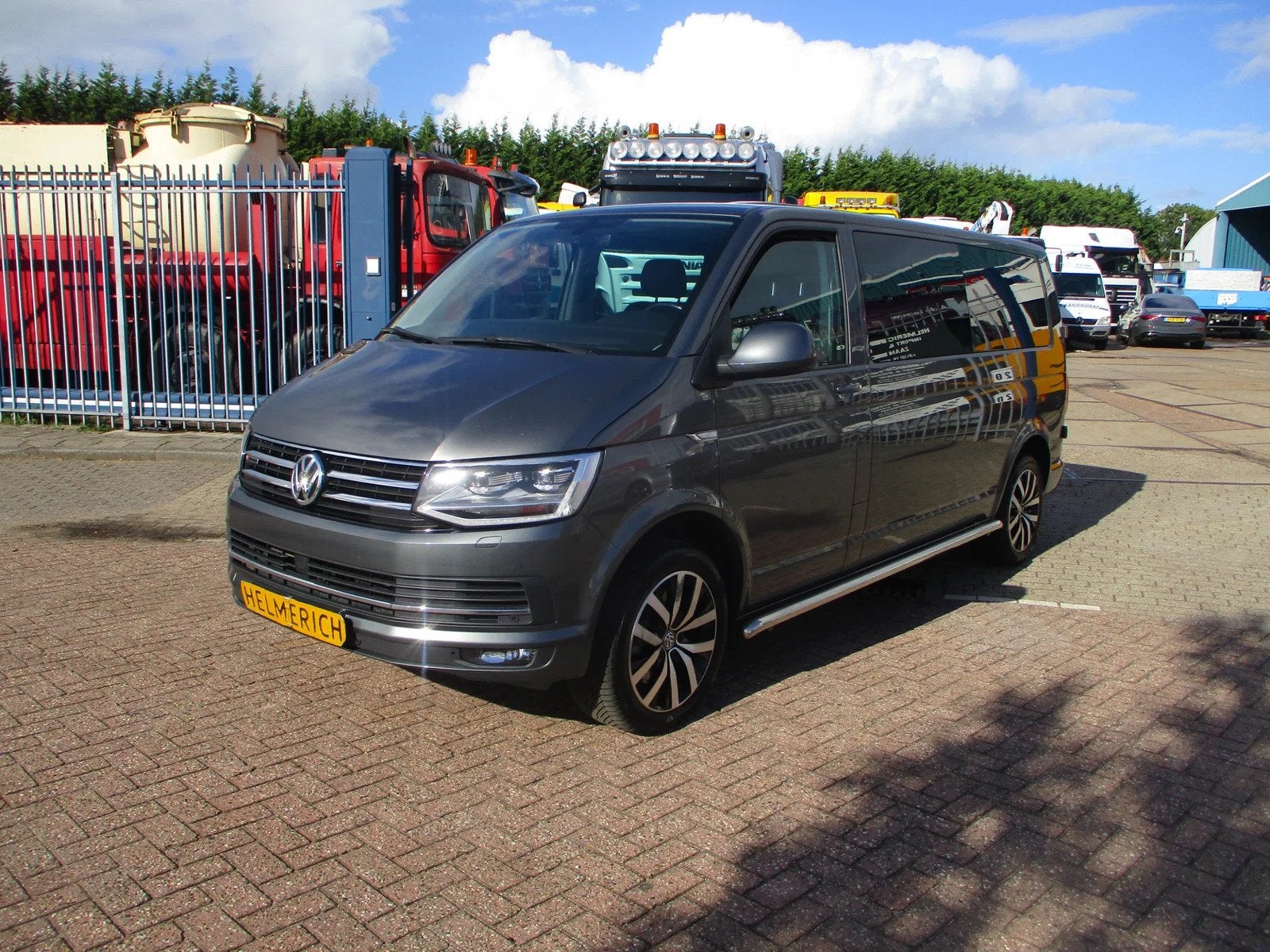 Volkswagen Transporter 2.0 TDI 204 PK AUTOMAAT LANG DC 4 MOT, Auto's, Automaat, Verwarmde buitenspiegels, Gebruikt, Euro 6