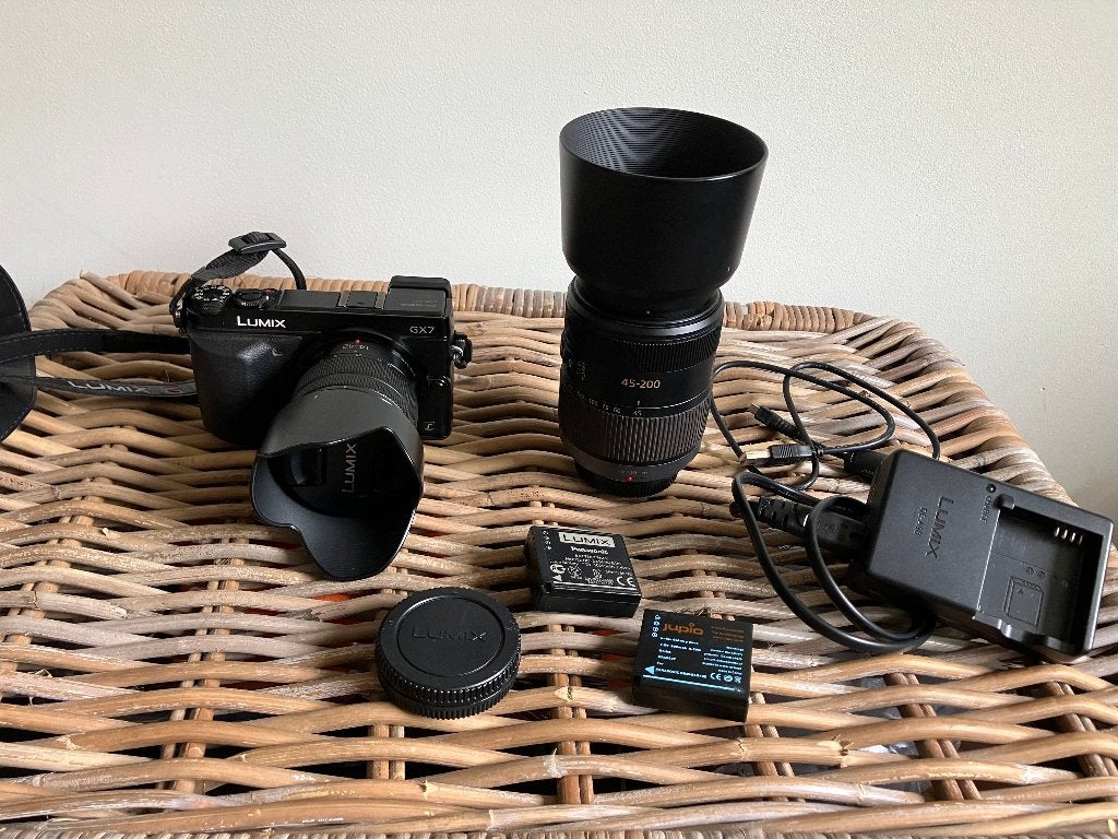 Te koop Panasonic Lumix DMC-G7 camera met lenzen, Panasonic, Bodydop, Zo goed als nieuw, Bluetooth