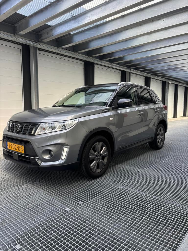 Suzuki Vitara 1.4 Boosterjet 140pk 2WD 2020 Grijs, Auto's, Voorwielaandrijving, 15 km/l, 4 cilinders, 1095 kg