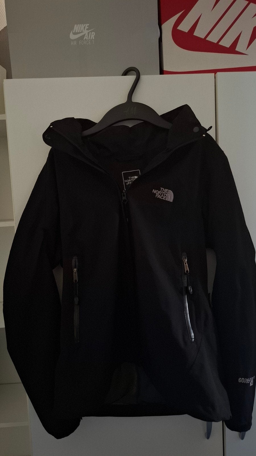 The North Face GORE-TEX Jas Zwart – M, Kleding | Heren, Maat 48/50 (M), Zwart, Ophalen of Verzenden, Zo goed als nieuw