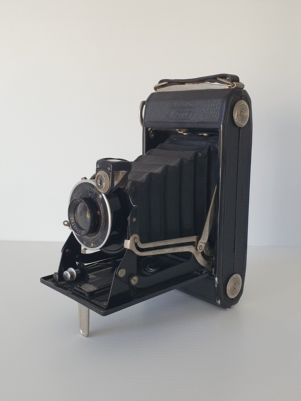 Zeiss Ikonta 520/2 uit 1931, Audio, Tv en Foto, Fotocamera's Analoog, Ophalen of Verzenden, Gebruikt, Compact, Overige Merken