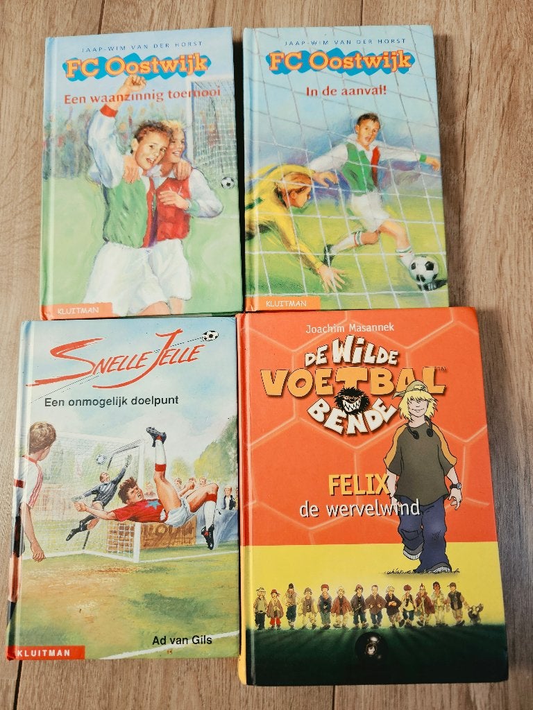 4 boeken jongens boeken, Boeken, Gelezen, Jaap wim van der horst, Ophalen of Verzenden, Meerdere stripboeken