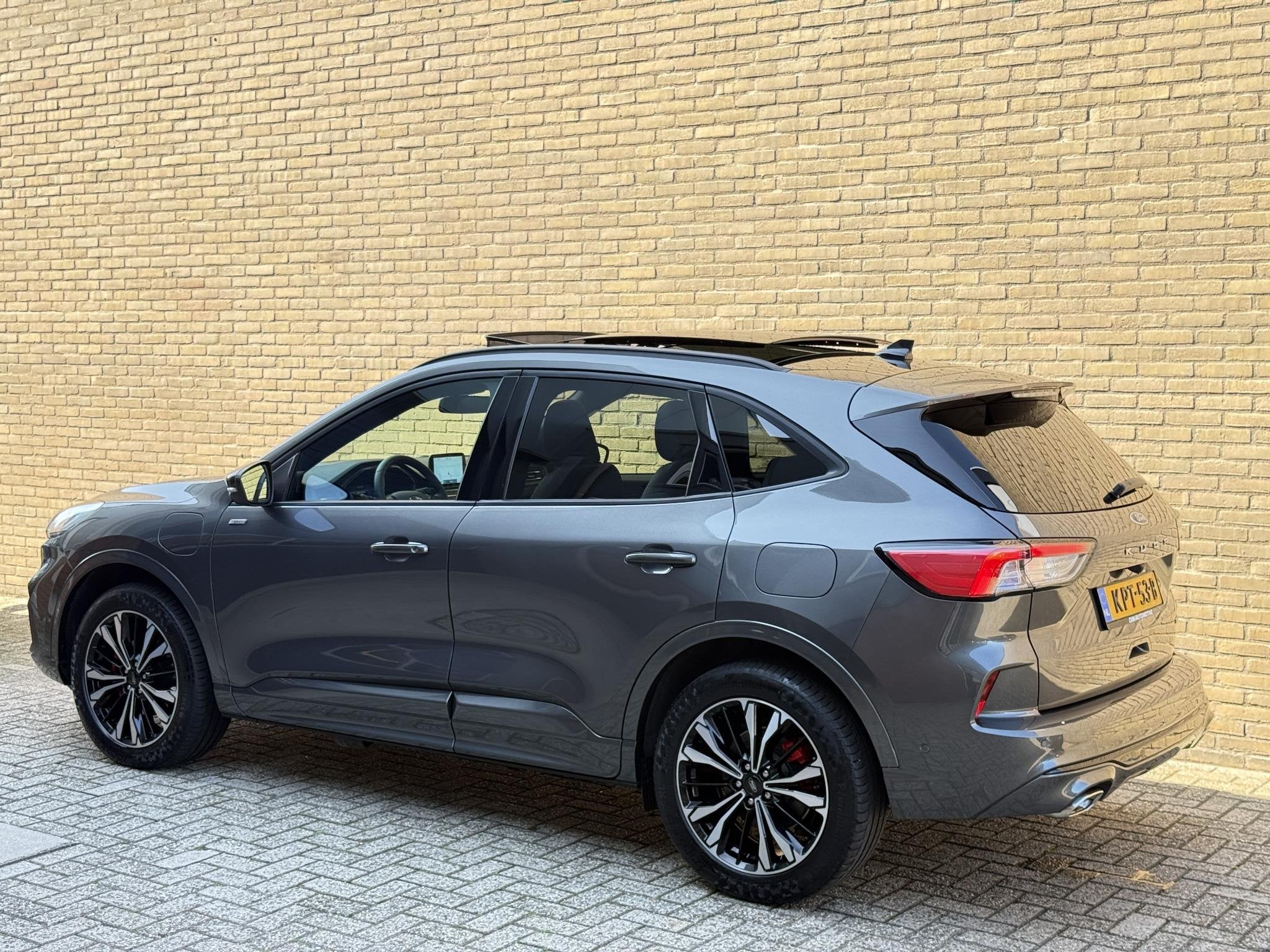Ford Kuga 2.5 PHEV 224pk ST-Line X | 53.000km | Panoramadak, 14 kWh, Gebruikt, Euro 6, 4 cilinders