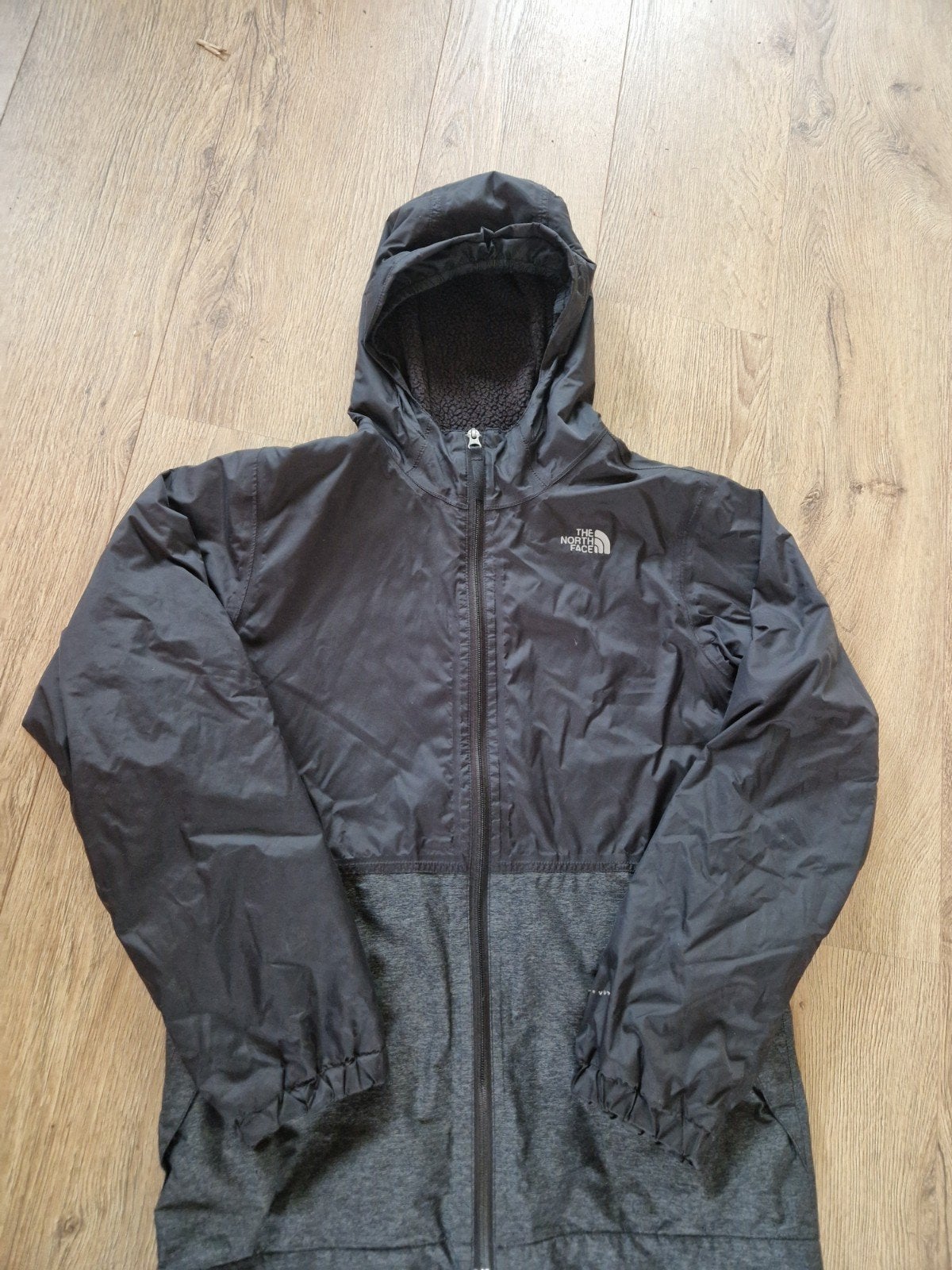 The North Face (softshell) jas - Zwart/Grijs - Maat XL jeugd, Ophalen of Verzenden, Jongen, Jas, Gebruikt