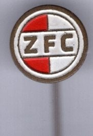 Zaanlandsche Football Club - Zaandam (ZFC) speldje ( Y_105), Ophalen of Verzenden, Zo goed als nieuw, Sport, Speldje of Pin