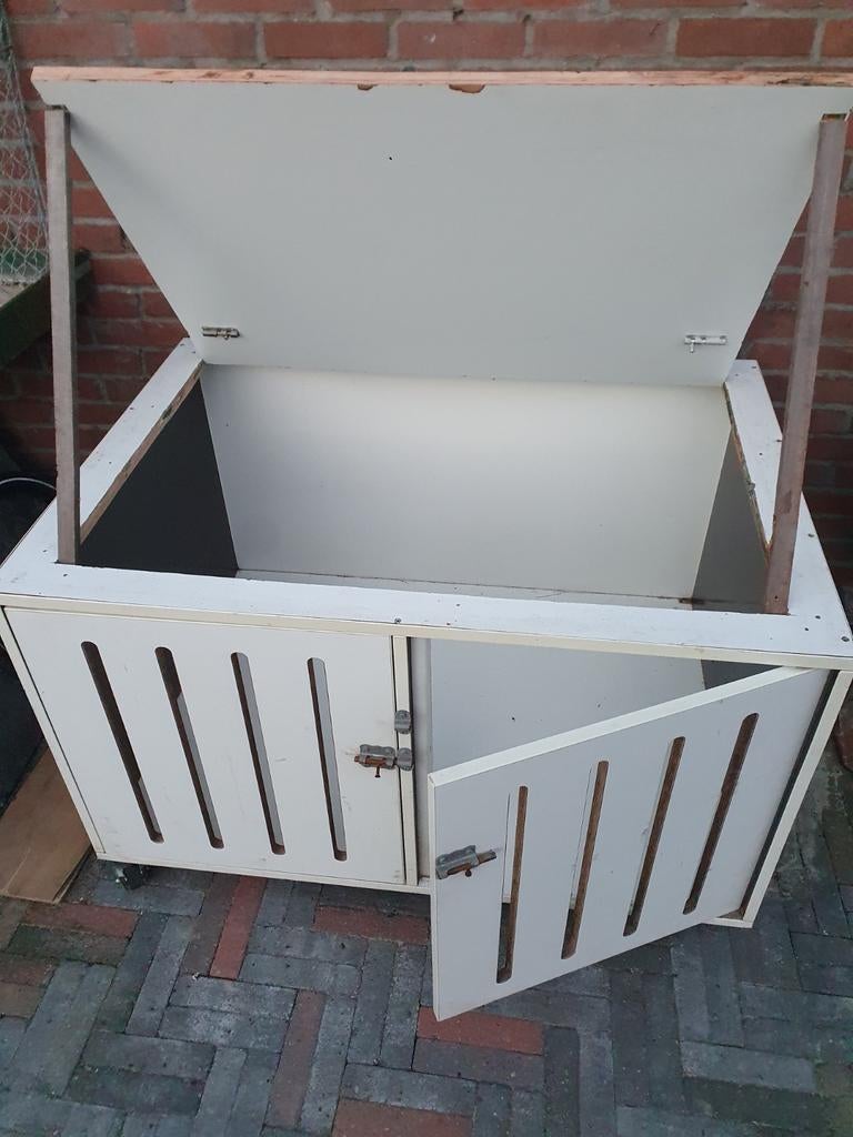 Werpkist / bench met twee deurtjes, Dieren en Toebehoren, Hondenhokken, Ophalen of Verzenden, 110 cm of meer, Minder dan 65 cm