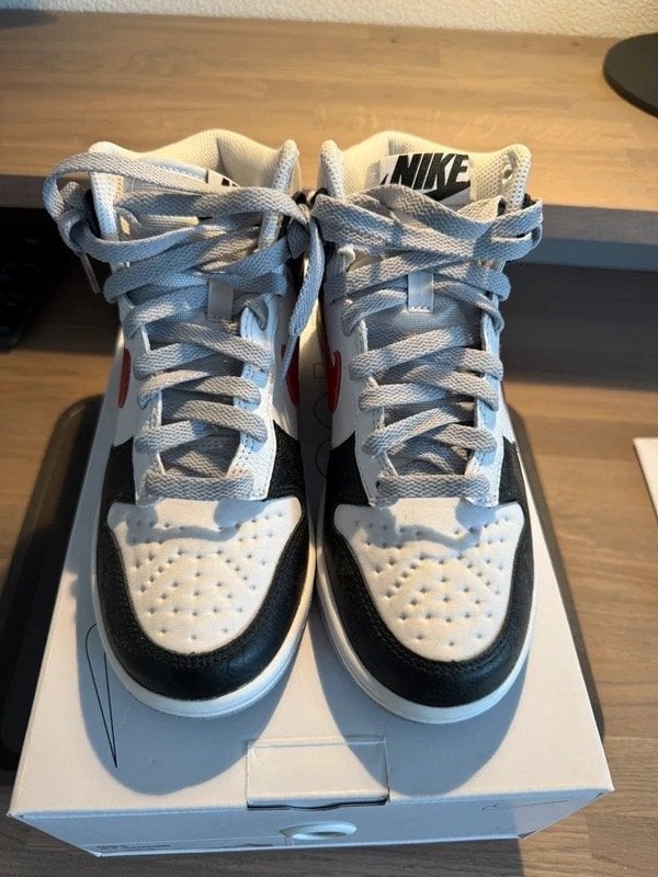 Nike dunk by you sneakers maat 36,5, Jongen of Meisje, Schoenen, Nieuw, Ophalen of Verzenden