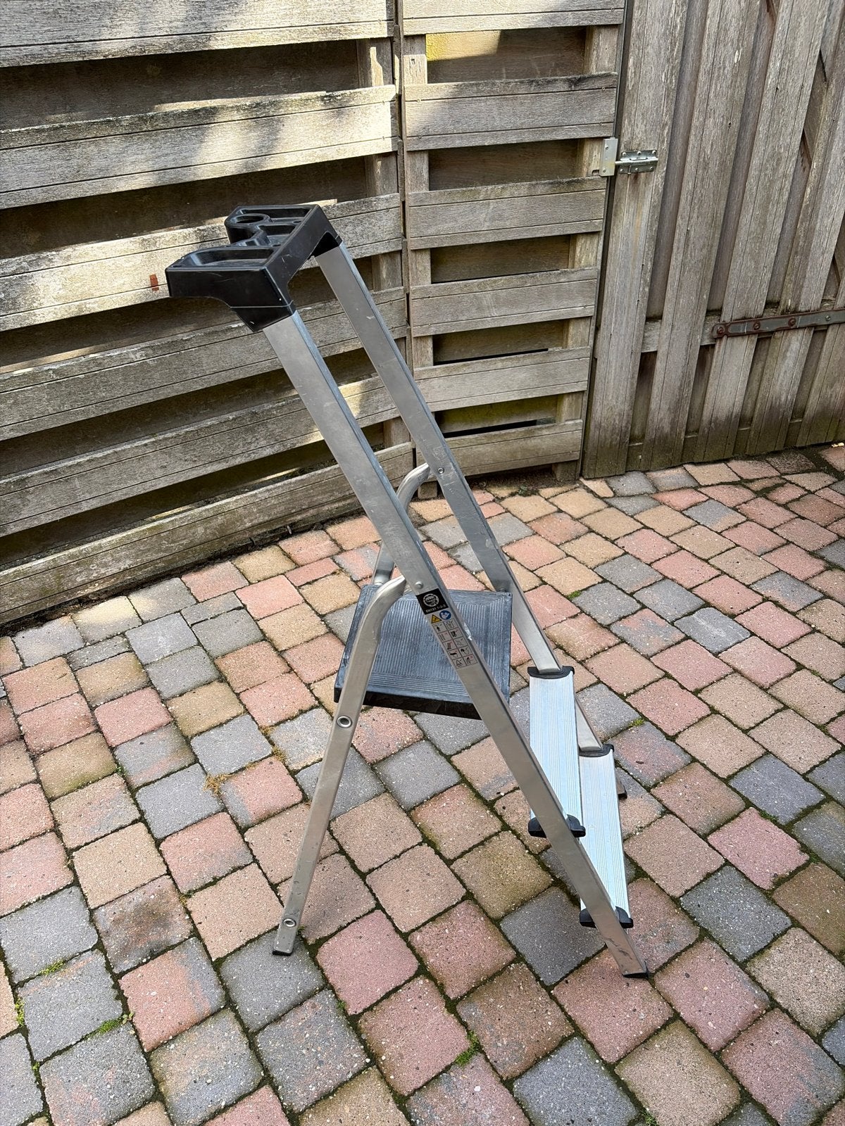Handige opvouwbare trap met 2 treden en plateau, Ophalen, Gebruikt, Trap, Opvouwbaar of Inschuifbaar