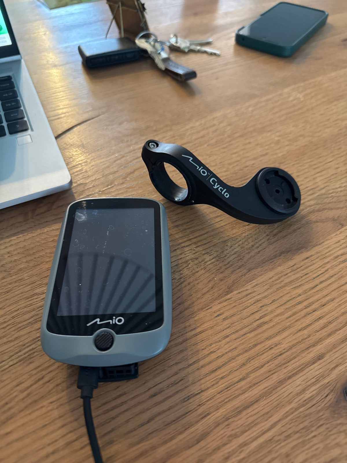 Mio Cyclo Discover fietscomputer met houder en oplaadsnoer, Ophalen, GPS, Gebruikt