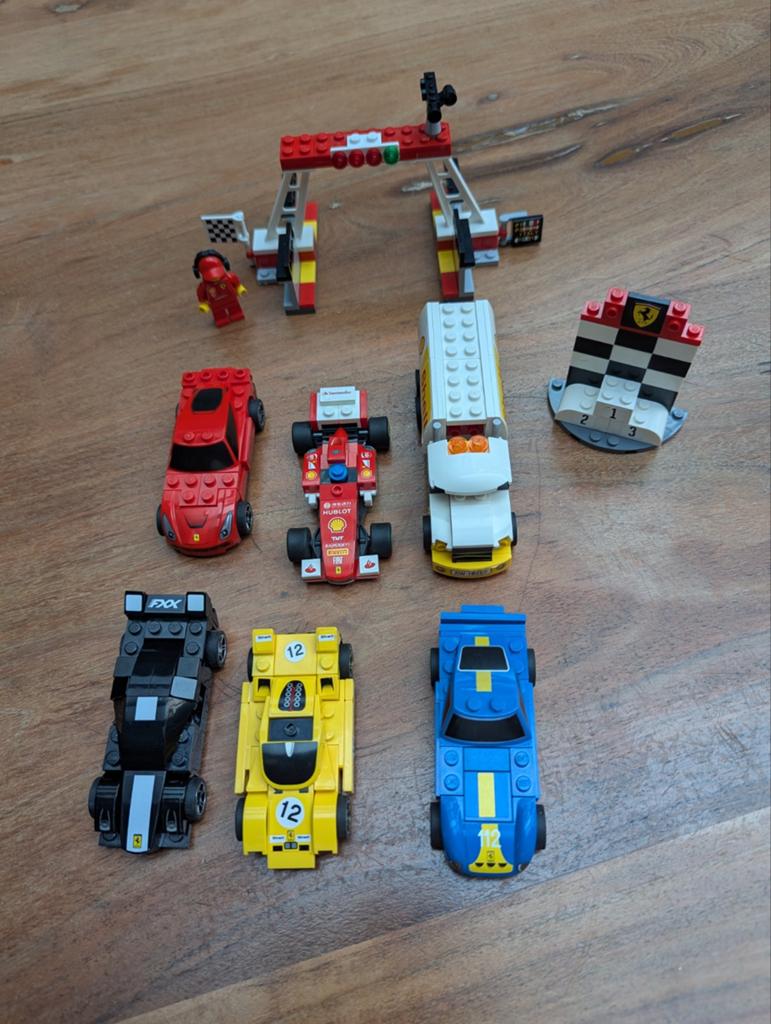 LEGO Ferrari Race Set met Auto's en Finishlijn, Inclusief minifiguren, Gebruikt, Lego, Complete set