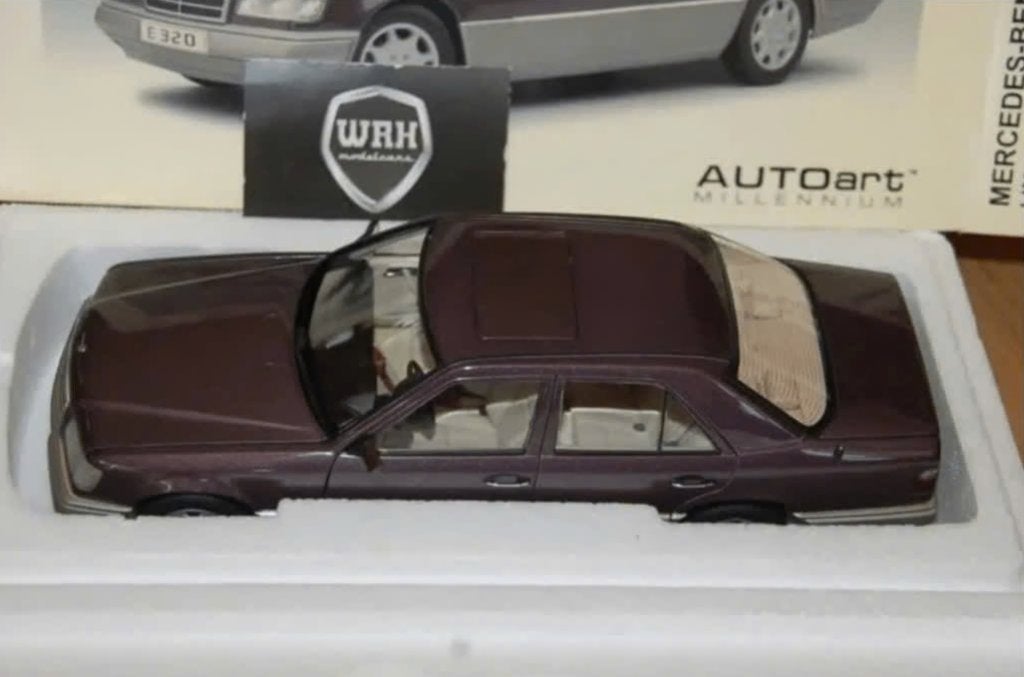 1:18 MERCEDES W124 E KLASSE E320 BORNIT Autoart 76272 WRH, Verzenden, Zo goed als nieuw, Auto, Autoart