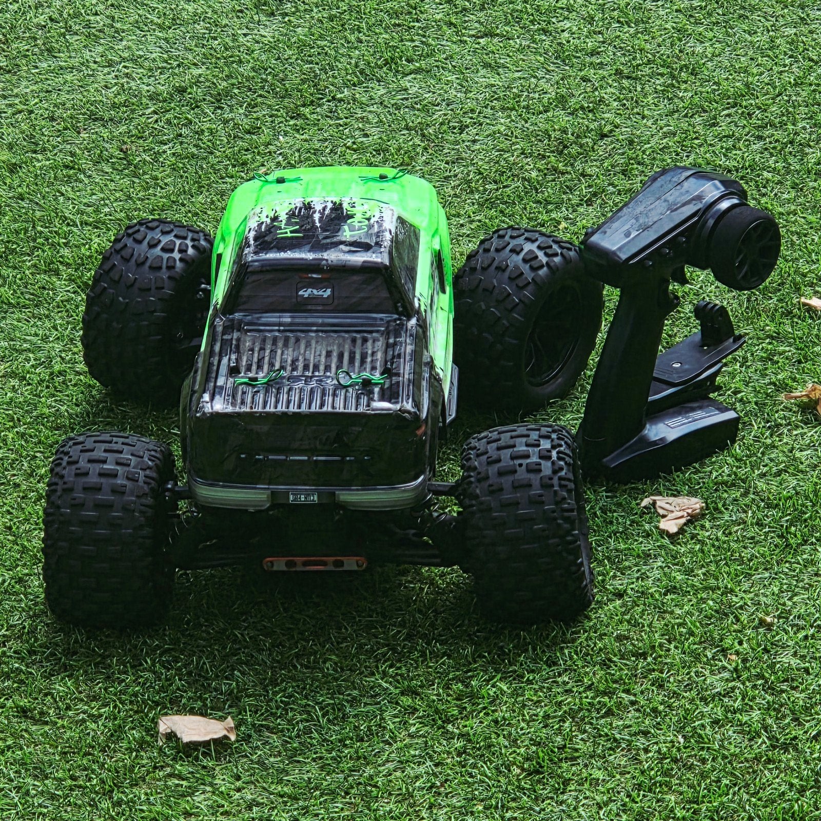 Kapotte rc autos gezocht, Ophalen of Verzenden, Overige schalen, Onderdeel