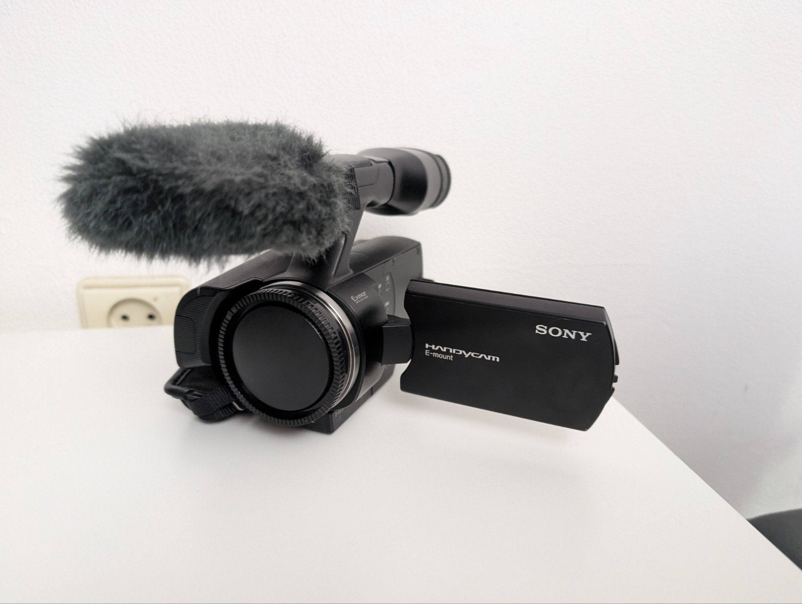 Sony NEX VG10 Handycam HD camcorder met APS C Sensor, Ophalen, Externe microfoon, Minder dan 8x, Zo goed als nieuw