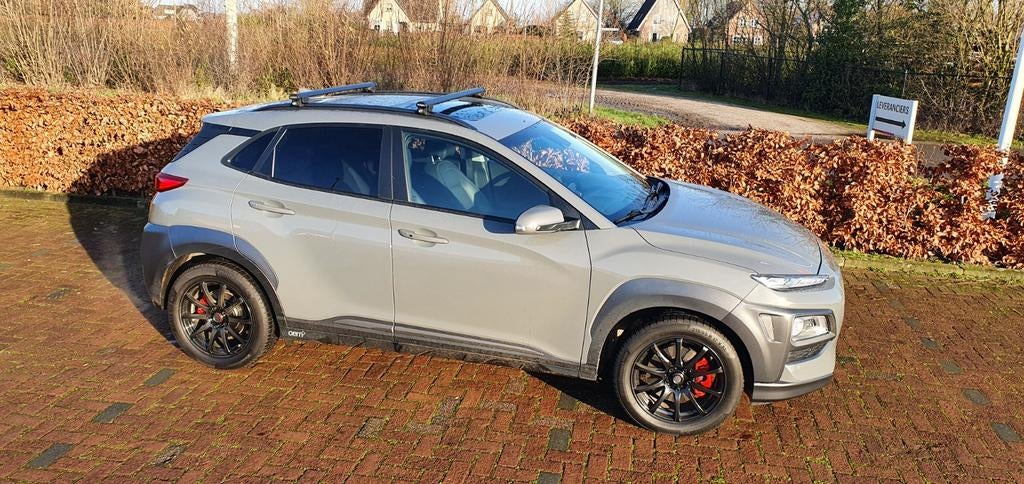 17 inch velgen met winterbanden Hyundai Kona., Ophalen, 215 mm, Banden en Velgen, 17 inch