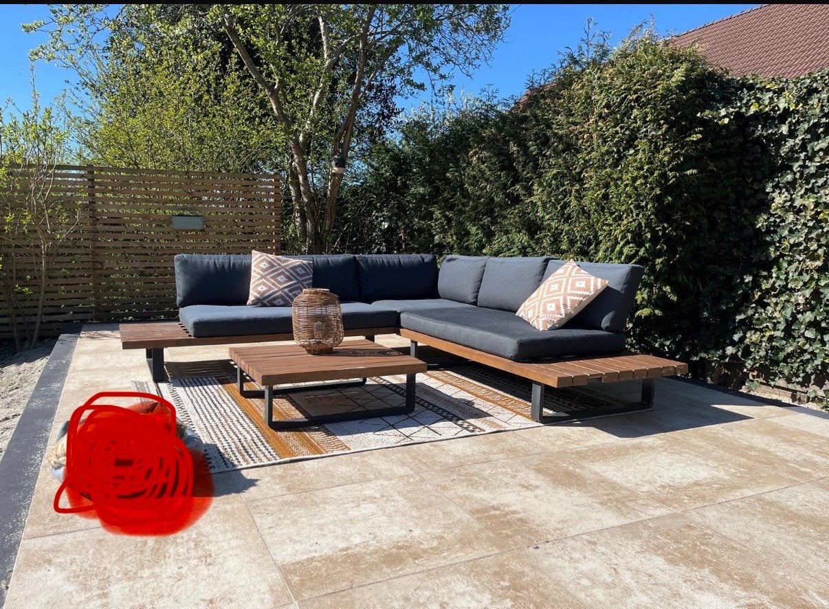 Comfortabele loungeset met donkergrijze kussens, Ophalen, 5 zitplaatsen, Gebruikt, Loungeset