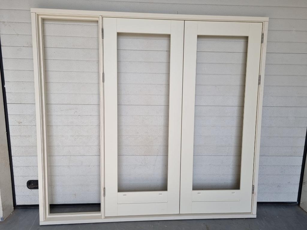 Meranti Achterpui, Tuindeuren hardhout 240 x 222 ( B x H ), Doe-het-zelf en Verbouw, Nieuw, Ophalen of Verzenden, Buitendeur, Hout