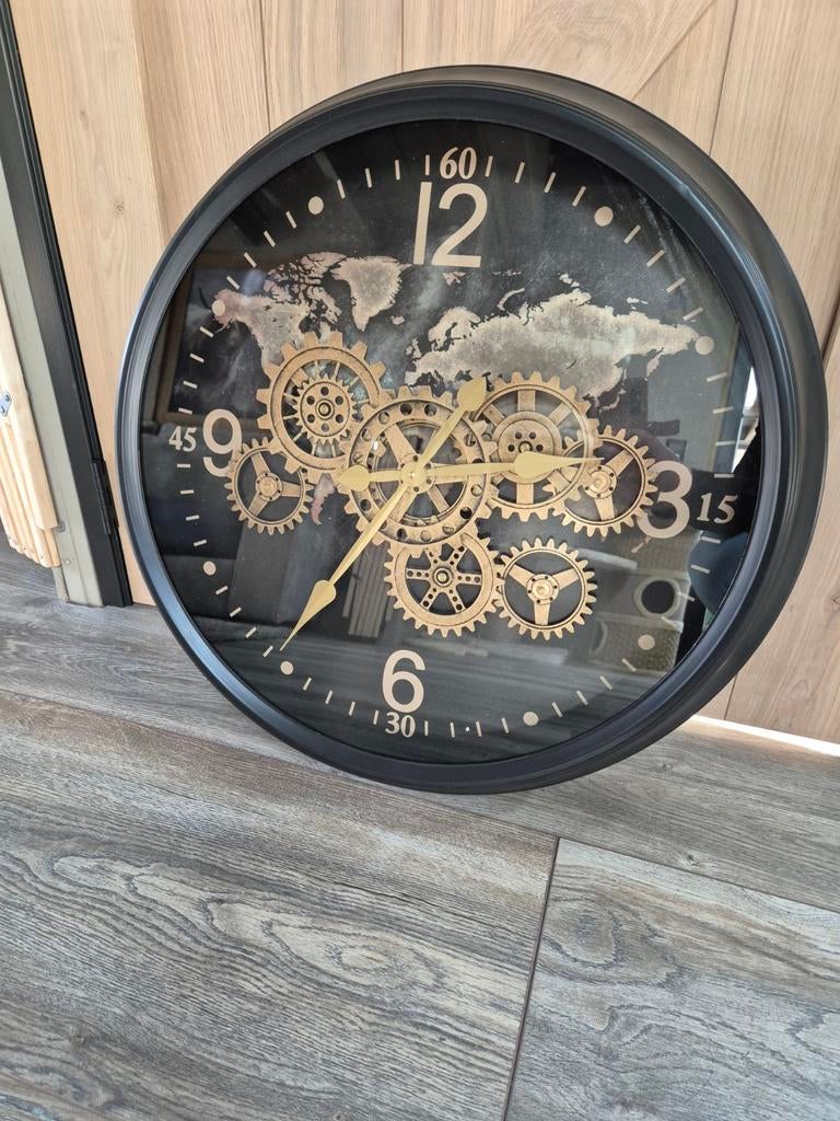 Wereld klok, Ophalen of Verzenden, Zo goed als nieuw, Wandklok