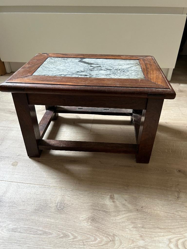 Antieke stoof met marmeren inleg, Antiek en Kunst, Ophalen