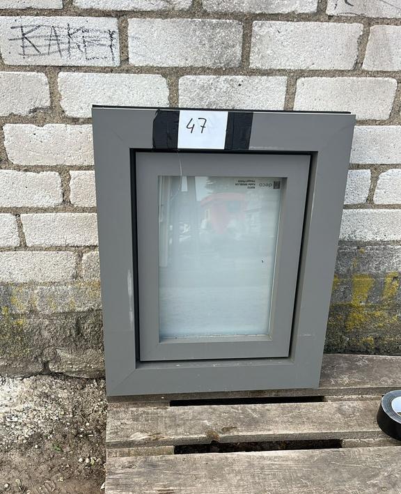 (47) Nieuw raamkozijn voor bijv. toilet, incl mistglas, Doe-het-zelf en Verbouw, Kozijnen en Schuifpuien, Ophalen, Nieuw, Kunststof