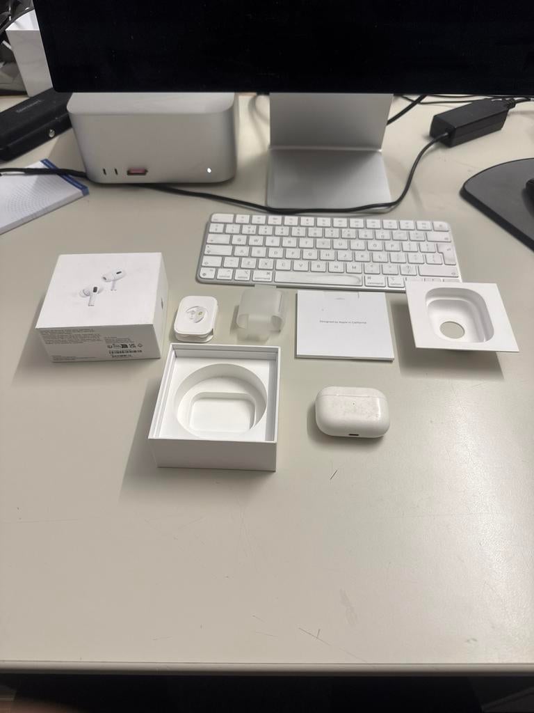 Apple AirPods Pro, Overige merken, Gebruikt, Draadloos, Op oor (supra aural)
