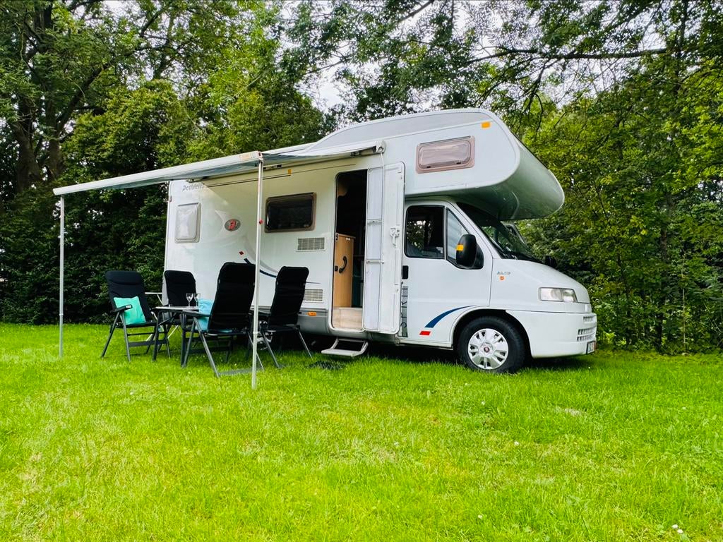 Camper te huur 4 pers Dethleffs alcove uit 2002