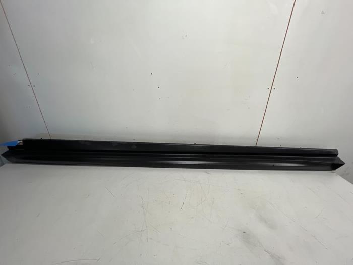Zijskirt links van een Landrover Evoque (820), -, -, Ophalen of Verzenden, -