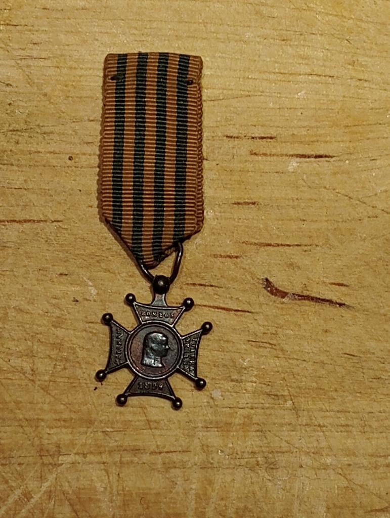 Lombok kruis medaille miniatuur  Lombok kruis  mwo kvk knil, Ophalen of Verzenden, Landmacht, Nederland, Lintje, Medaille of Wings