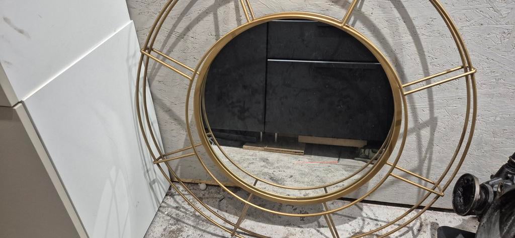 Mat gouden ronde spiegel, Huis en Inrichting, Woonaccessoires | Spiegels, Ophalen of Verzenden, Zo goed als nieuw, Rond, Minder dan 100 cm
