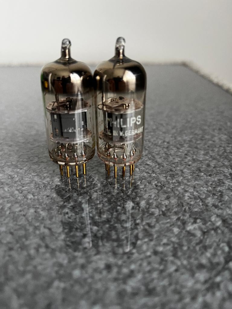Philips 12at7 WA goldpin Germain made, Ophalen of Verzenden, Buis of Buizen