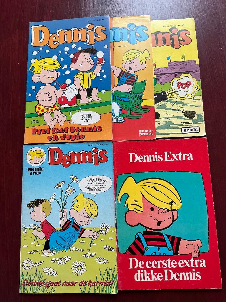 Dennis, Meerdere stripboeken, Ophalen of Verzenden, Gelezen