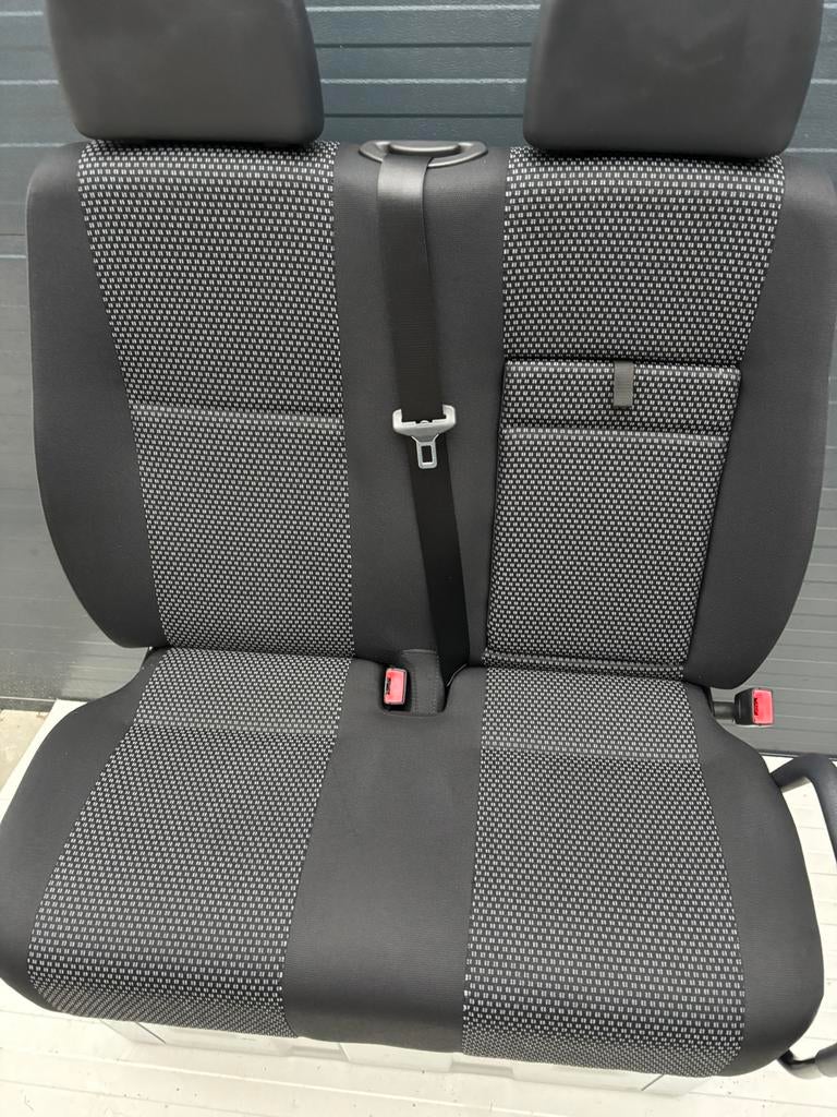 Stoelen bank 2persoons Mercedes Sprinter crafter voorbank, Auto-onderdelen, Interieur en Bekleding, Tymtop5@gmail.com, Ophalen of Verzenden