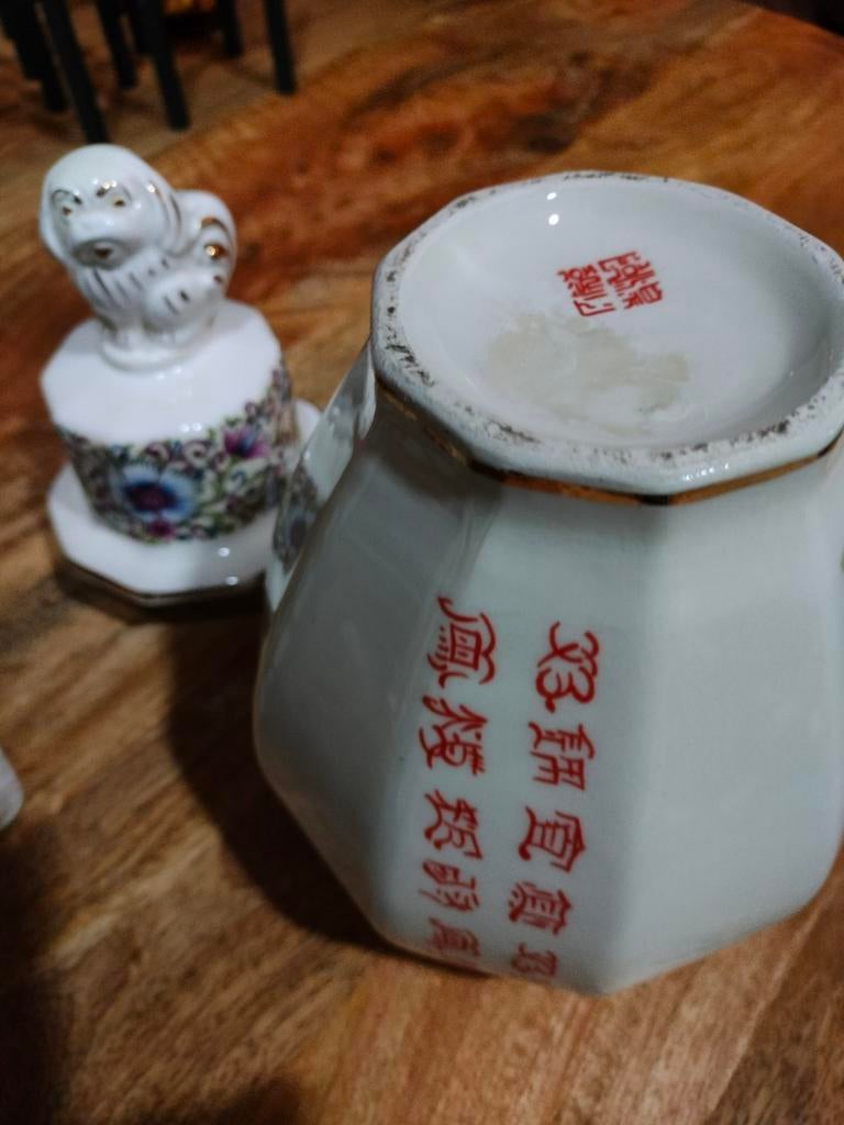 Antieke Chinese vaas met deksel, Antiek en Kunst, Antiek | Keramiek en Aardewerk, Ophalen of Verzenden