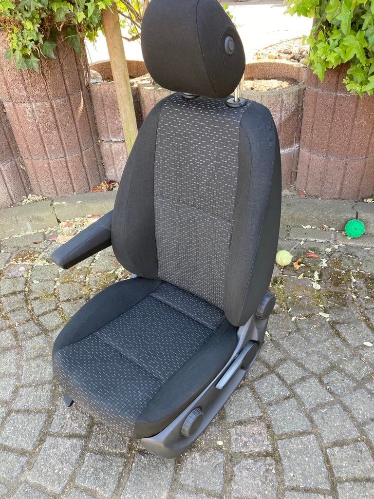 Bestuurdersstoel comfort met armleuning  mercedes vito w447, Ophalen, Gebruikt, Mercedes-Benz