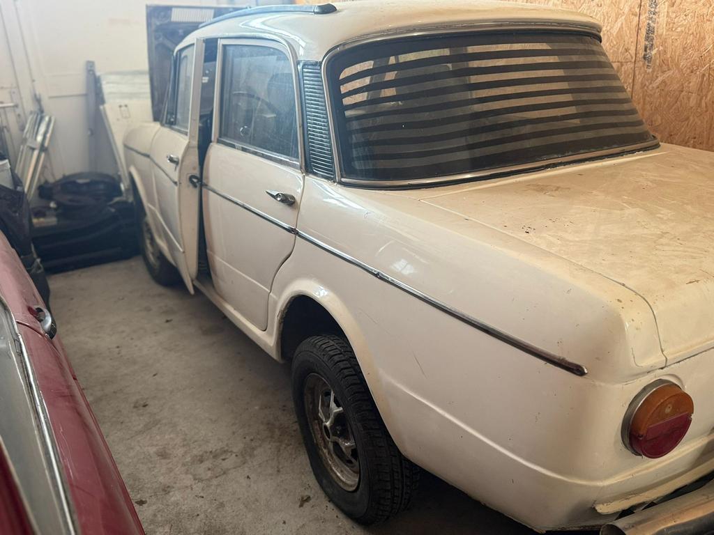 Fiat 1100 jaar 1970 en sastave 750 jaar 1984 1500 per auto, foto 9
