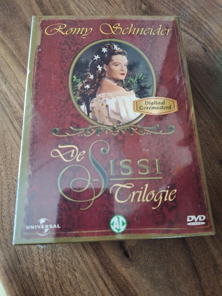 Nieuw in plastic Sissi trilogie. Leuk als cadeau., Alle leeftijden, Drama, Ophalen of Verzenden, Voor 1940