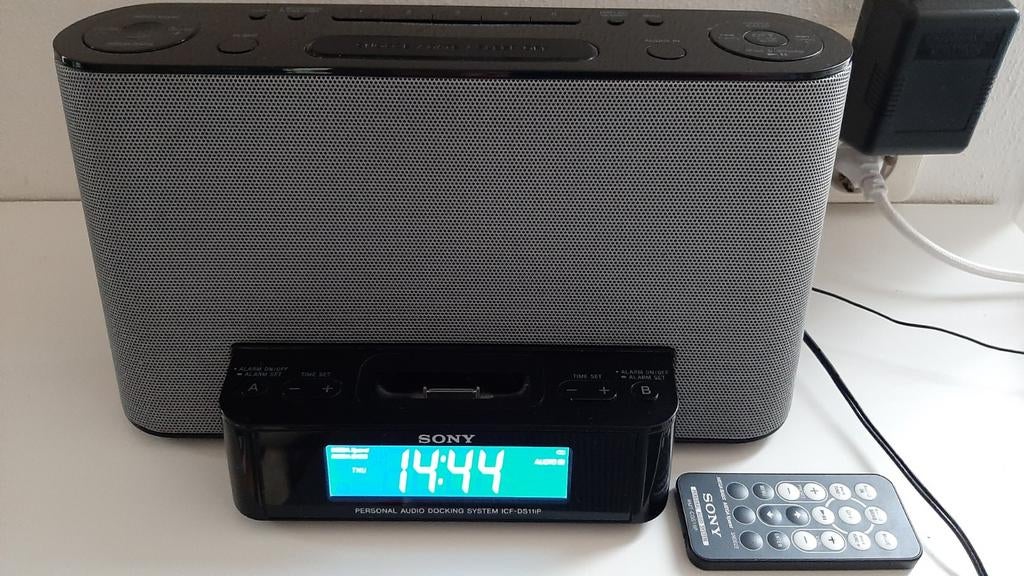Sony ICF- DS11iP Sounddock, Audio, Tv en Foto, Luidsprekers, Gebruikt, Front, Rear of Stereo speakers, Minder dan 60 watt, Sony