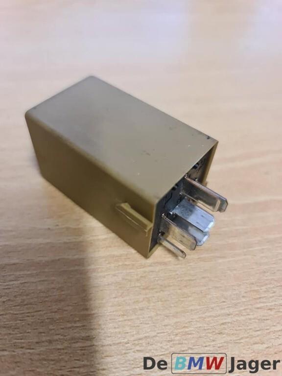 Relais ruitenwisser BMW E36 E38 E39 E60 E61 E53  61368384505, Gebruikt, Ophalen of Verzenden, BMW, BMW