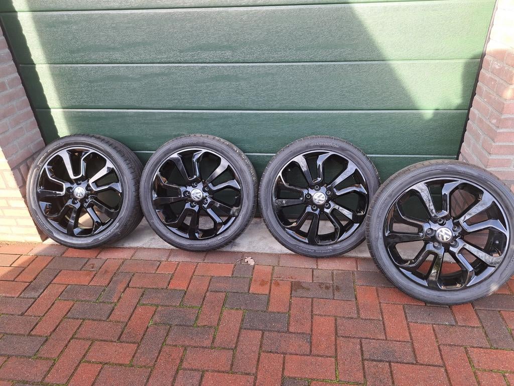 Partij 18 inch velgensets  5x112  met zomerbanden vw audi, Auto-onderdelen, Banden en Velgen, Ophalen, 18 inch, Gebruikt, Banden en Velgen