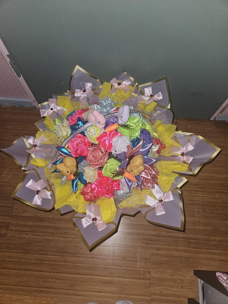 Mooi lente paas bouquet, Ophalen of Verzenden, Zo goed als nieuw