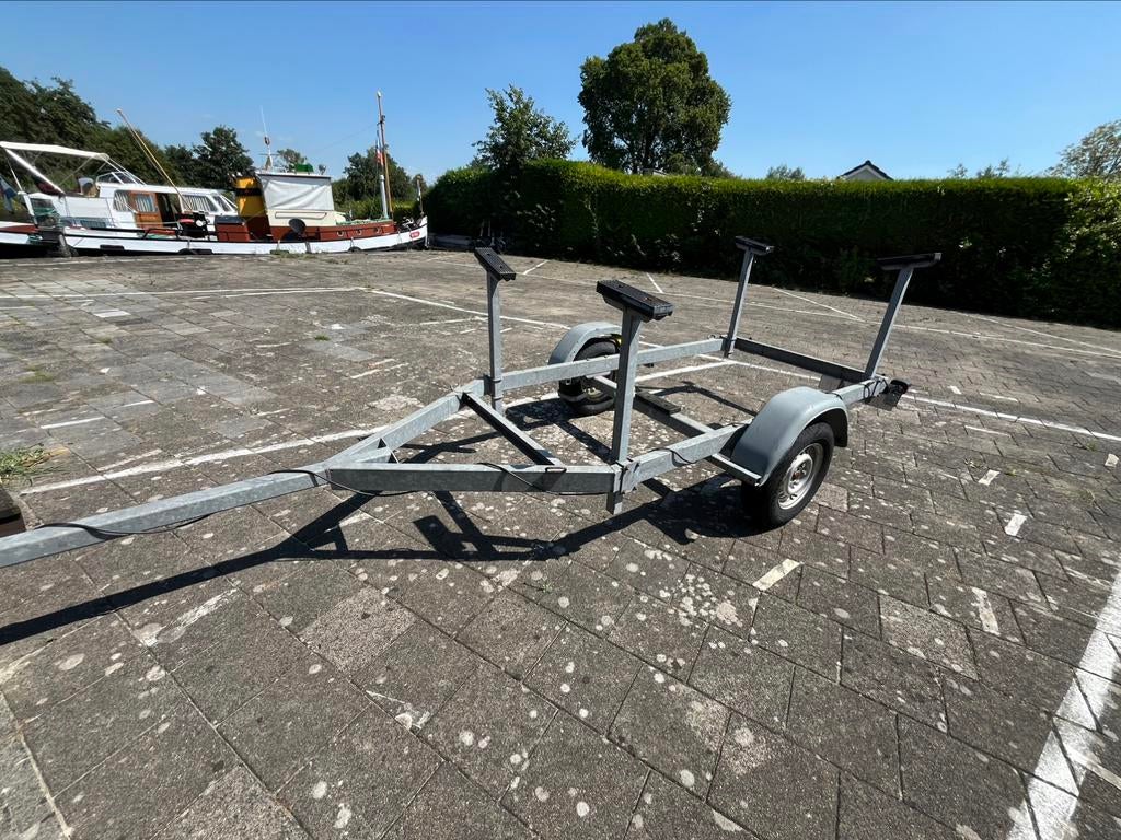 Trailer voor open zeilboot ( valk, randmeer,16m2,centauren), Ophalen, Minder dan 1500 kg, Gebruikt, 6 tot 9 meter
