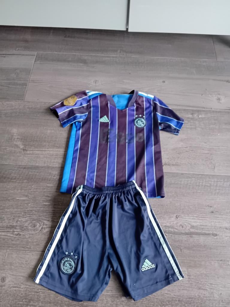 Ajax pakje Maat 128, Sport en Fitness, Voetbal, Maat XS of kleiner, Ophalen of Verzenden, Zo goed als nieuw, Shirt