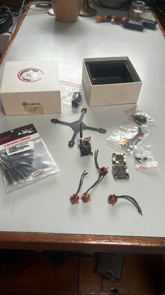 Eachine Tyro 69 Fpv bouwpakketje Nieuw in doos, Ophalen of Verzenden, Zo goed als nieuw