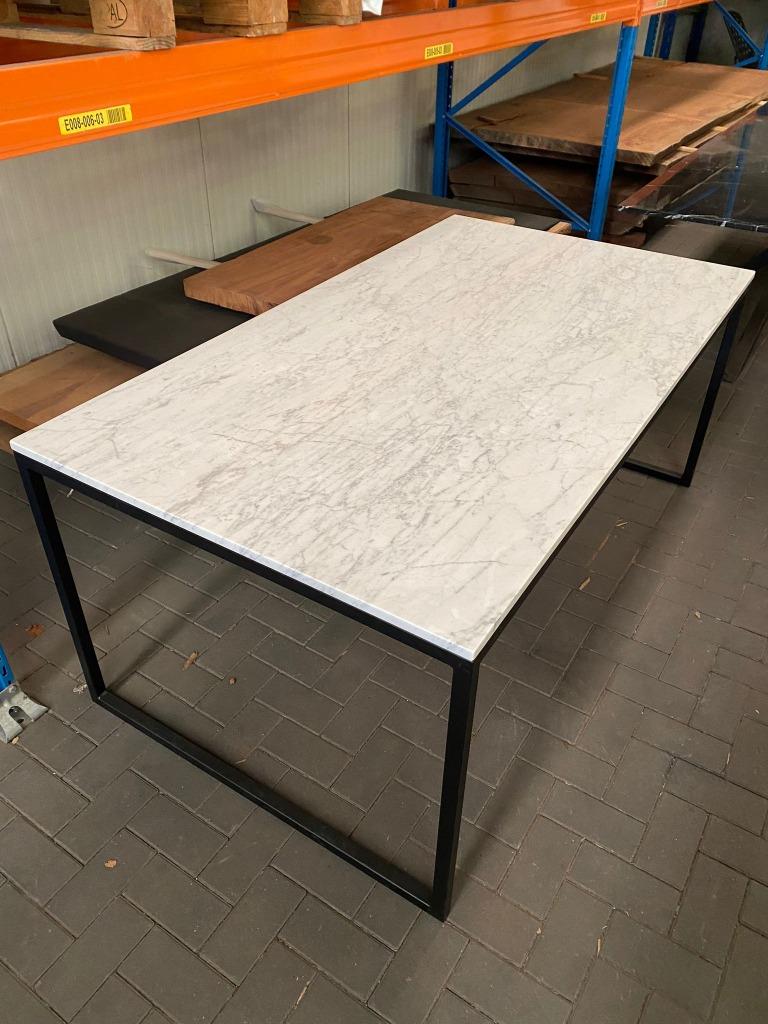 Marmeren wit tafel - Stalen Frame - 180x100cm € 1.000,00, Overige materialen, Luxe, Vierkant, Nieuw