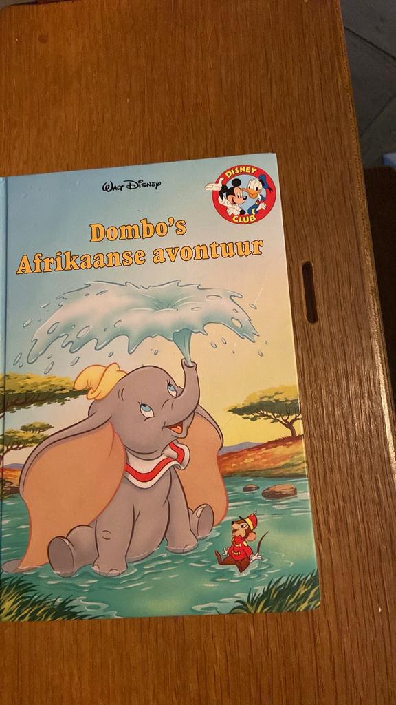 Dumbo's Afrikaanse Avontuur - Disney Boekenclub, Boeken, Ophalen of Verzenden, Gelezen, Sprookjes