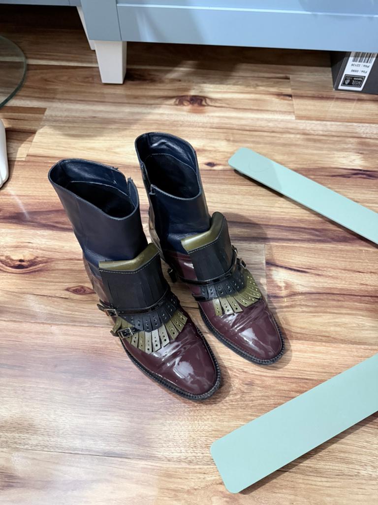 dames schoenen maat41Pollini Luxe enkel laarzen leer, Ophalen of Verzenden, Zo goed als nieuw, Blauw
