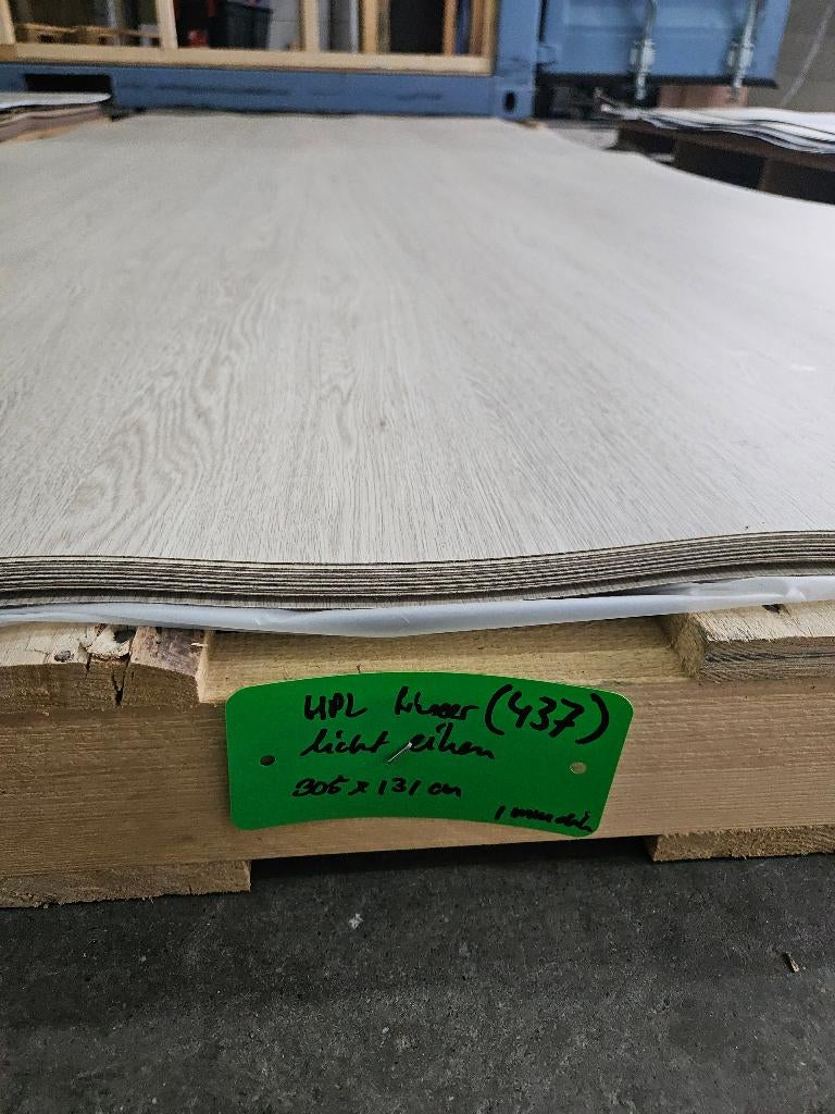 Resopal HPL fineer platen licht eiken 305x131cm ( 437 ), Doe-het-zelf en Verbouw, Platen en Panelen, Ophalen, HPL, Gebruikt, Nb