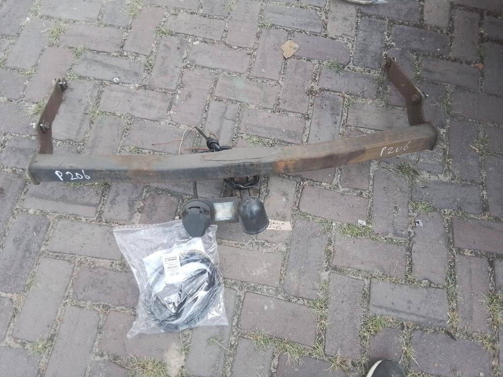 TREKHAAK GEBR  PEUGEOT 206 SW 2002 TOT 2007, Auto-onderdelen, Ophalen of Verzenden, Gebruikt, Peugeot