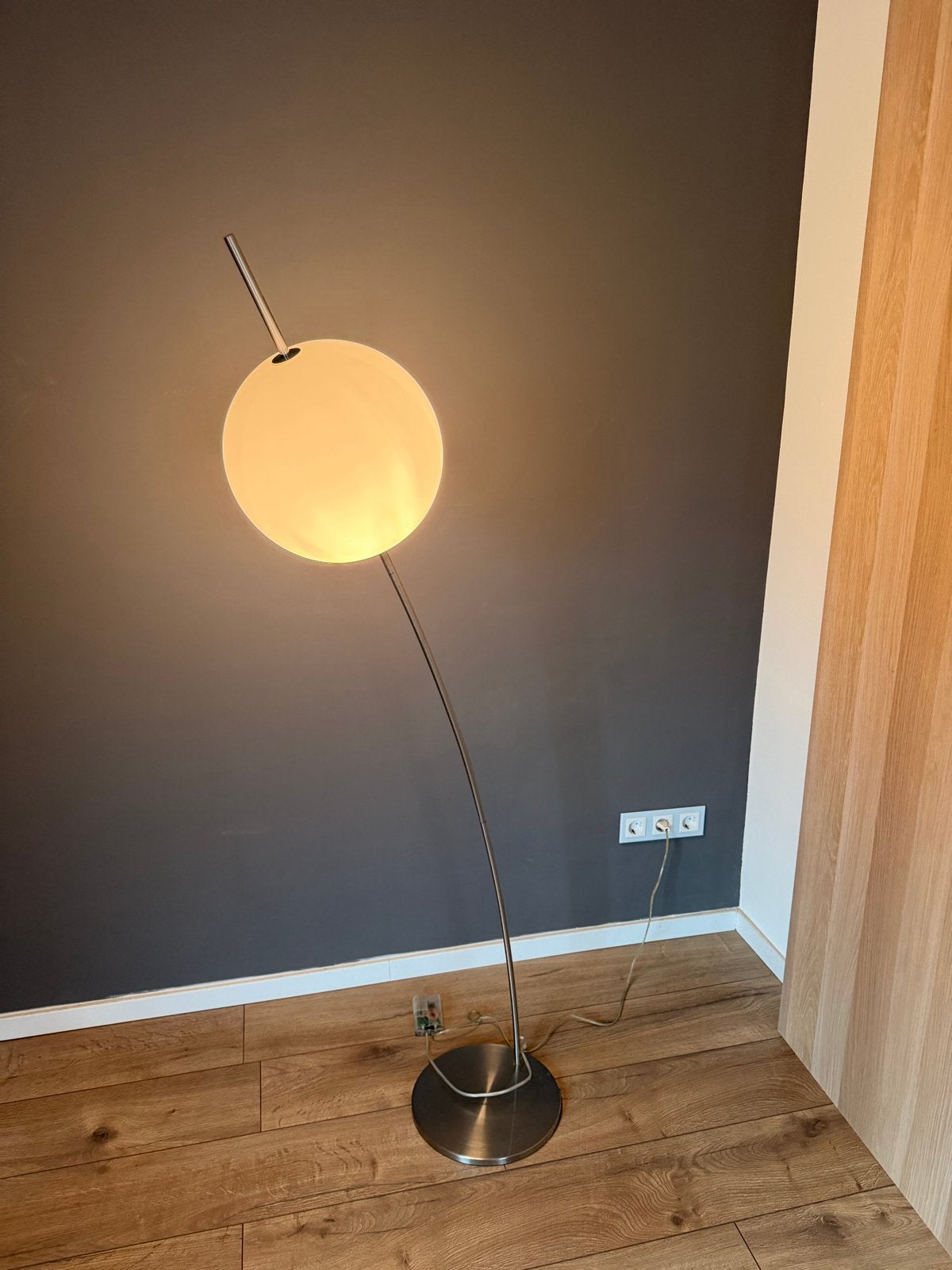 Moderne vloerlamp met dimfunctie en extra lampjes, Ophalen, Overige fittingen, Zo goed als nieuw, Metaal
